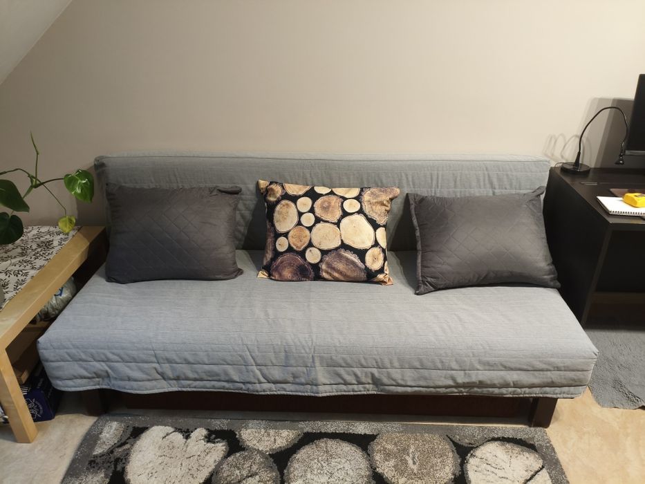 Sofa, kanapa rozkładana z pojemnikiem na pościel