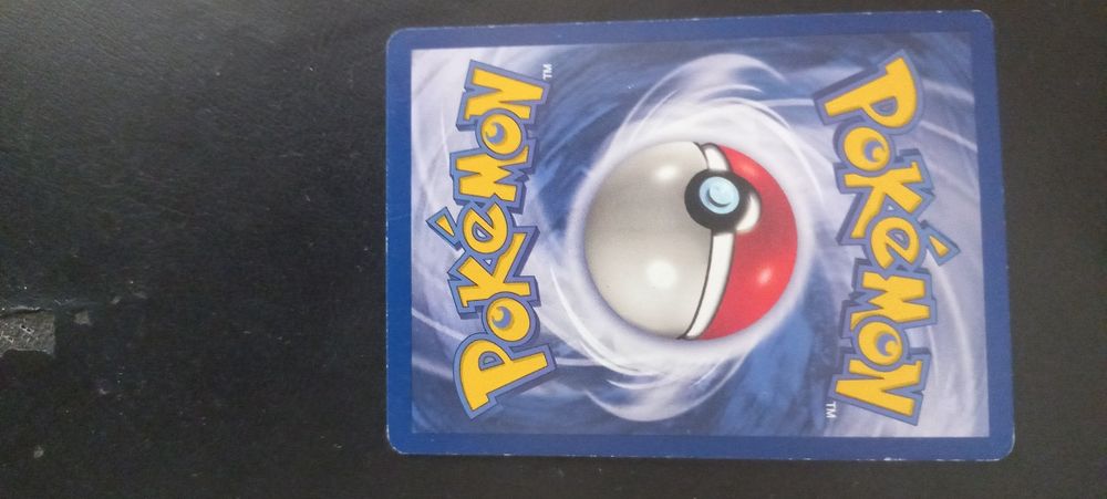 Carta Pokemon   praticamente nova