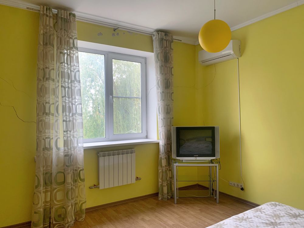 Продаж ділянки 20с з будинком 164м Погреби вул. Мічуріна