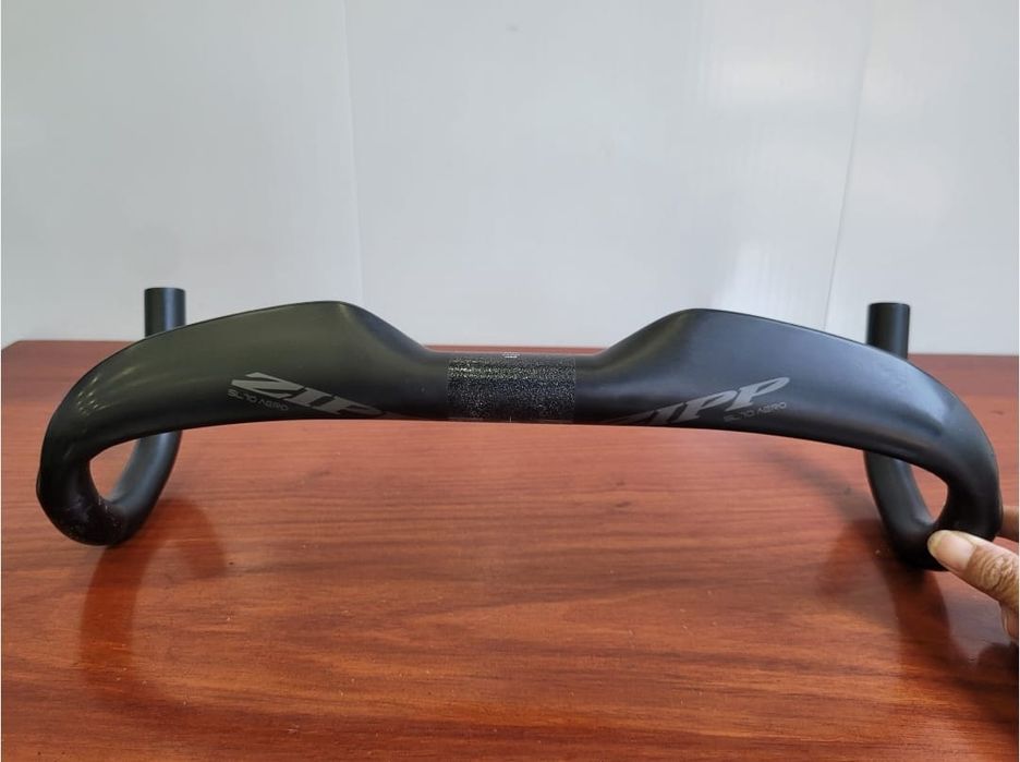 Guiador carbono marca Zippy sl aero