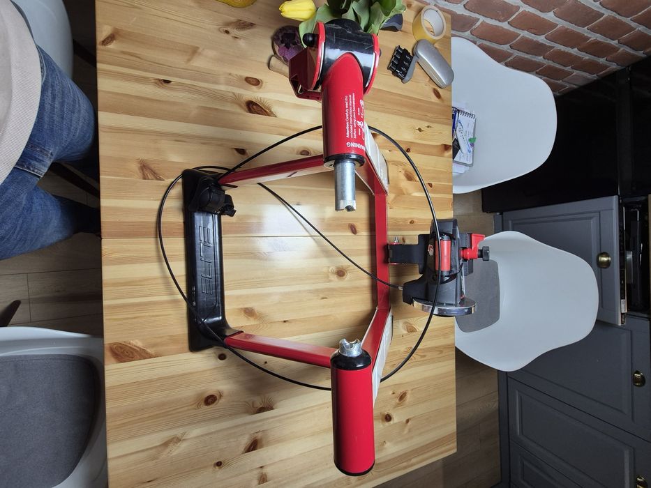 Trenażer Elite Novo Force magnetyczny