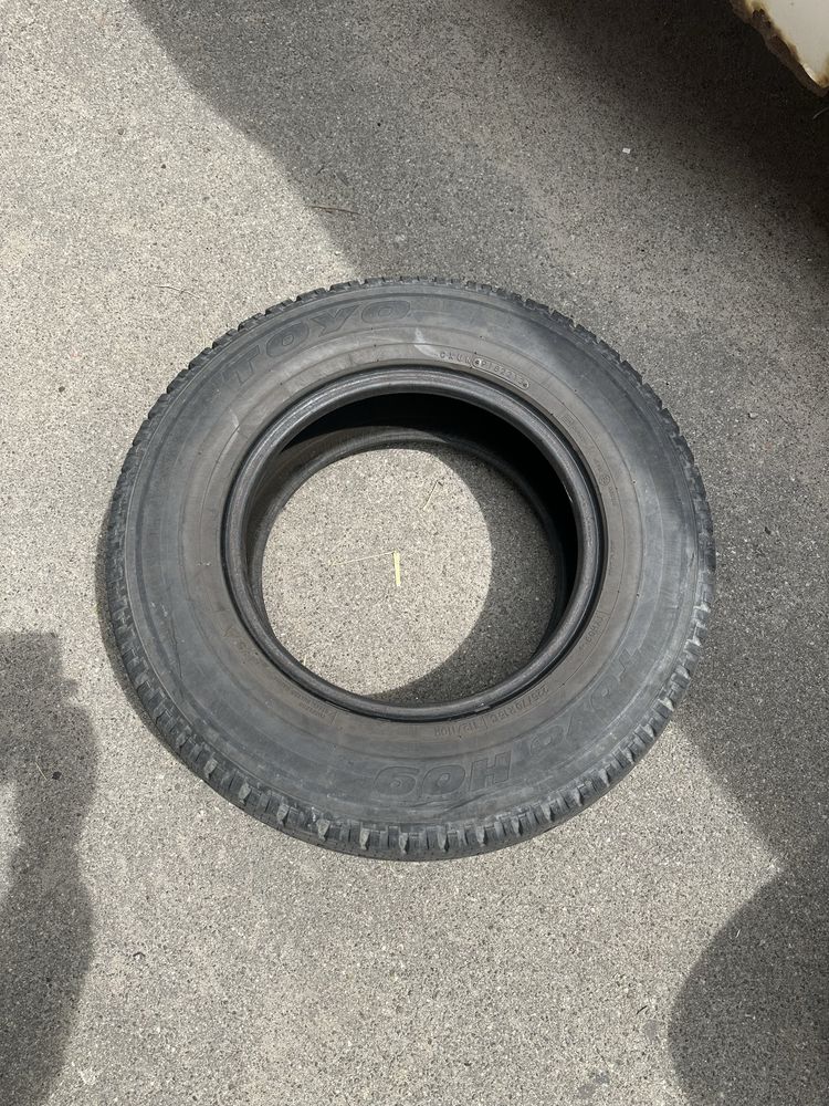 Шини бу 225-70R15C