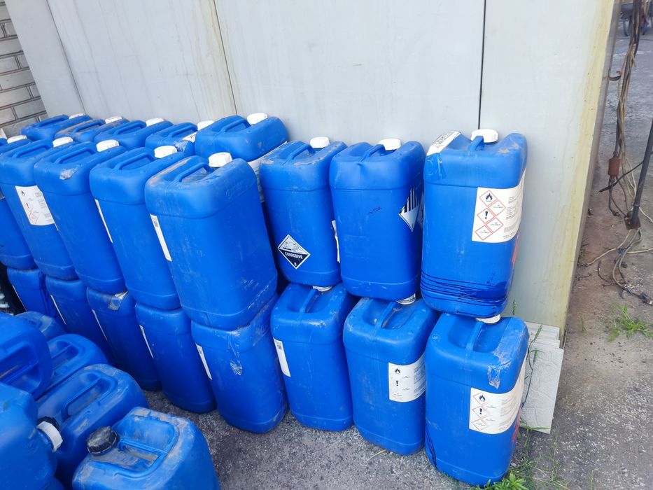 Продам каністри 25 литрові б/у харчові