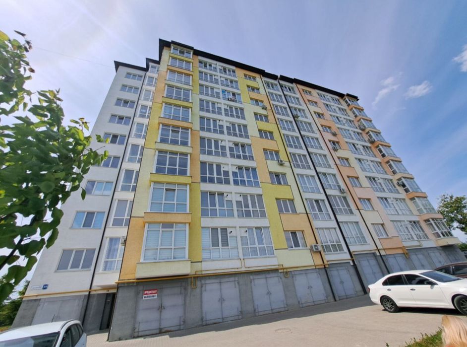 Продається гараж .Пасічна.