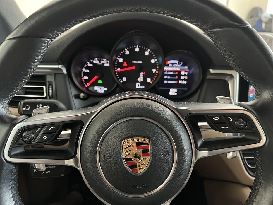 Porsche Macan 2.0Turbo 7PDK 4*4 рестайлінг