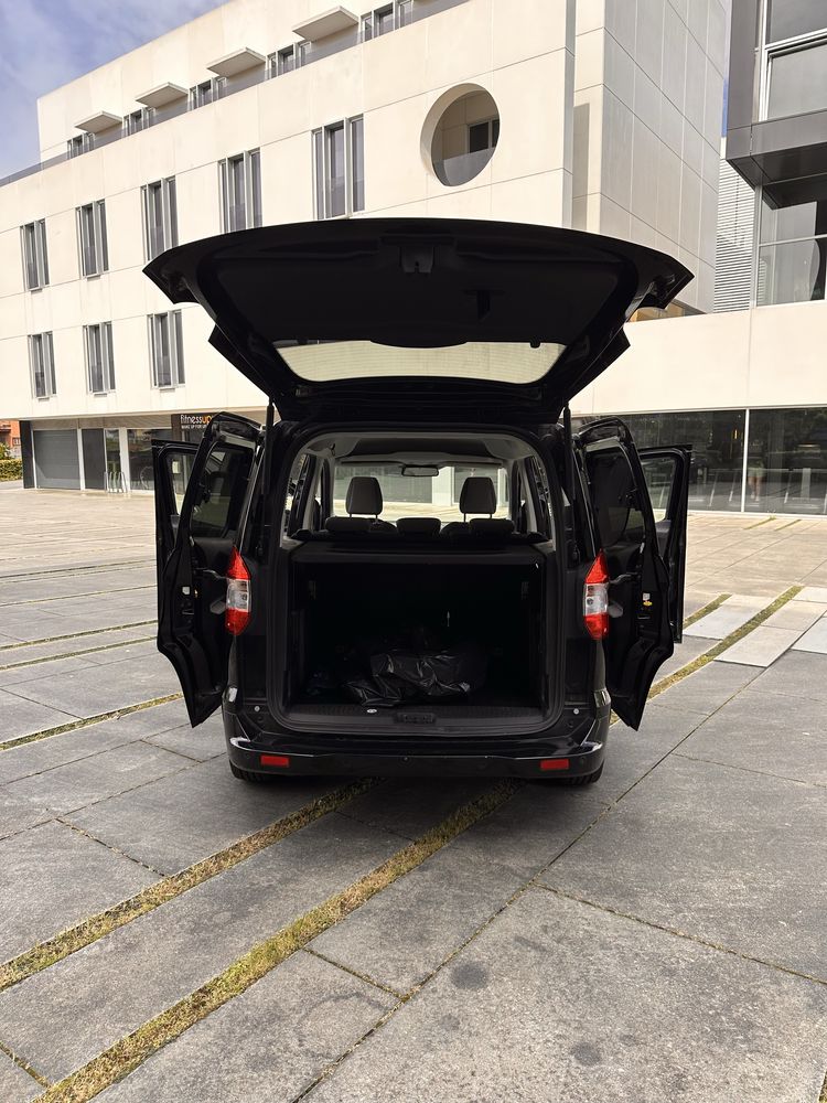 Ford Tourneo Courier 1.0 ecoboost