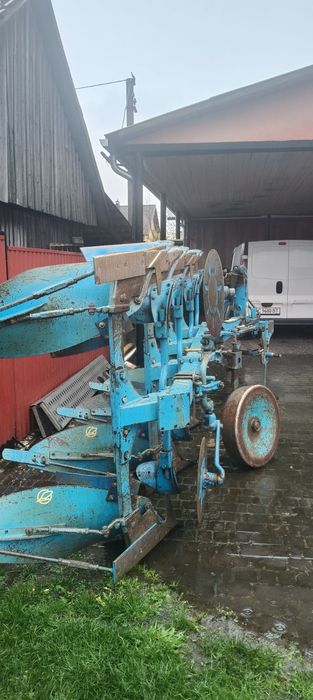 Продам плуг Lemken opal 110