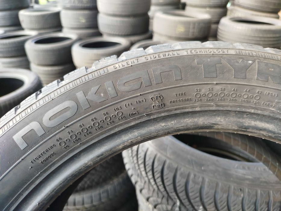 Opona używana 205/50R17 Nokian WR Snowproof 1szt.