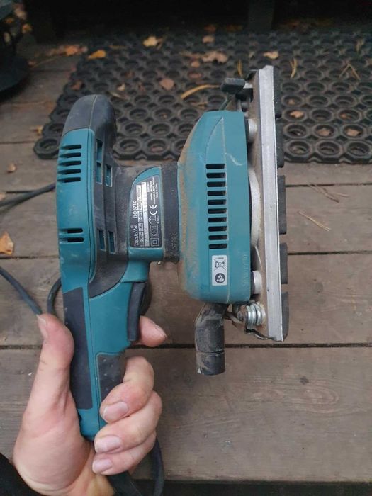 Szlifierka oscylacyjna 190W 5-biegów Makita BO3711 w pelni sprawna