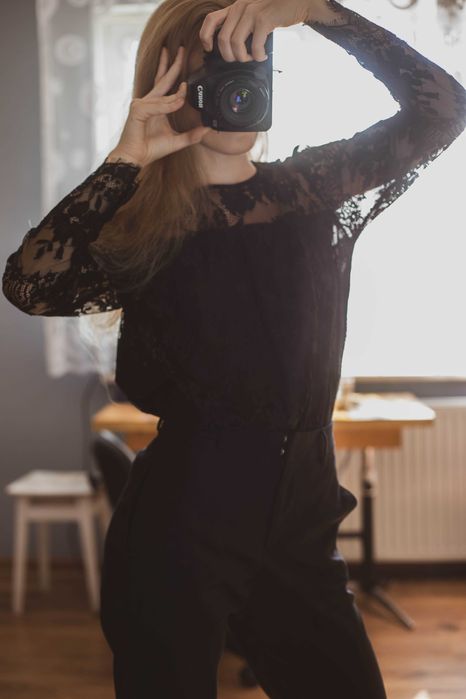 koronkowa bluzka Stradivarius