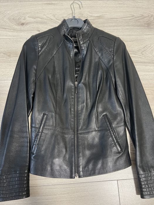 Куртка шкіряна розмір S