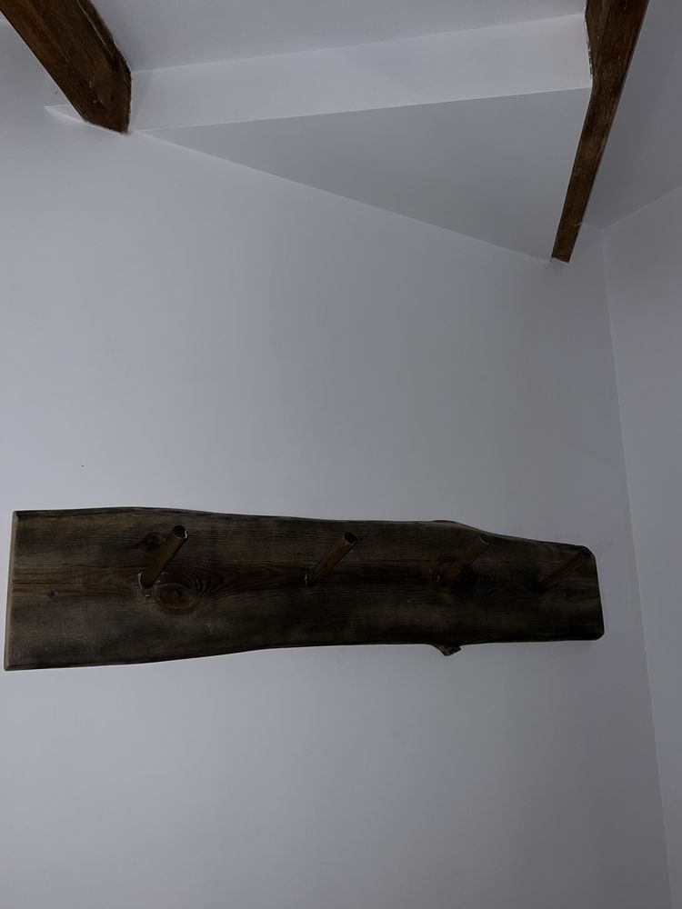 rystykalne loft drewniane meble stolik szafka stół lampa karnisz zegar