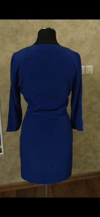 Сукня бренда Mango