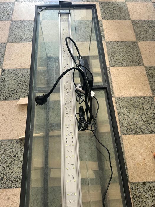 Aquário 120L + Iluminação