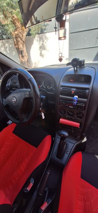 Opel astra caravan 2.0 cx automatica