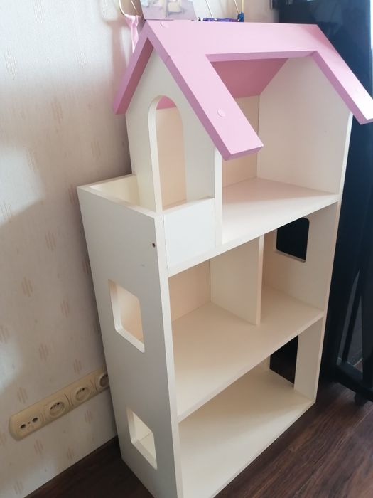 Ляльковий будиночок шафа