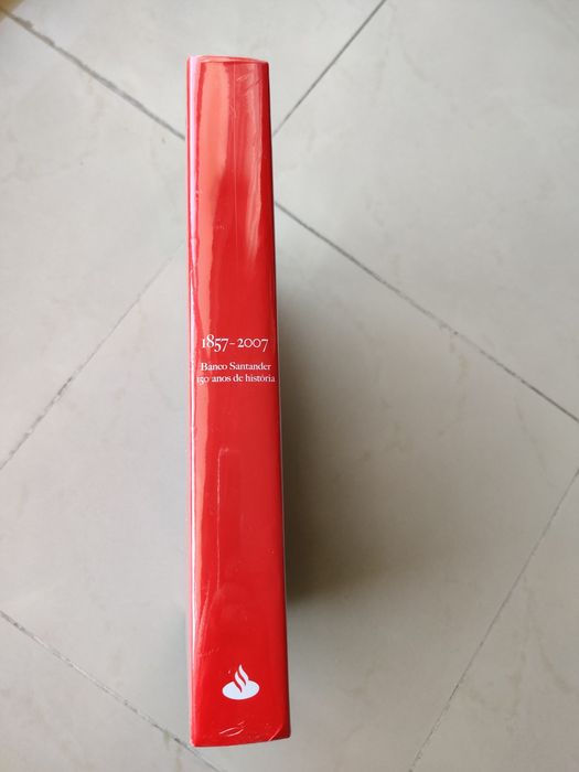 Raro Livro da História dos 150 anos do Banco Santander (NOVO e selado)