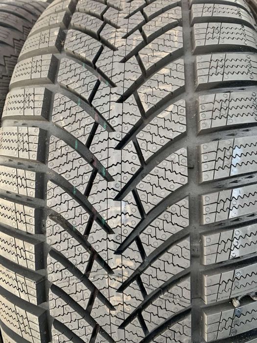 Шини нові 255/55 R18 Semperit 2023 рік