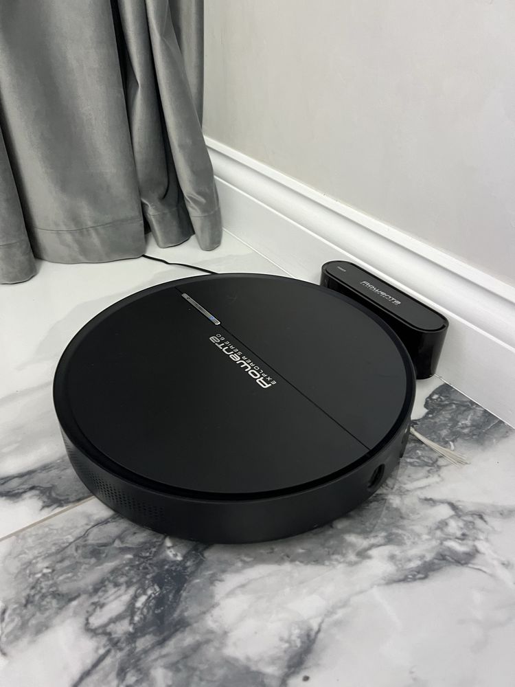 Миючий Робот пилосос Rowente Explorer 60