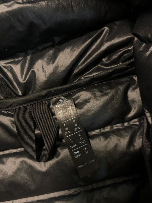 Куртка Adidas жіноча