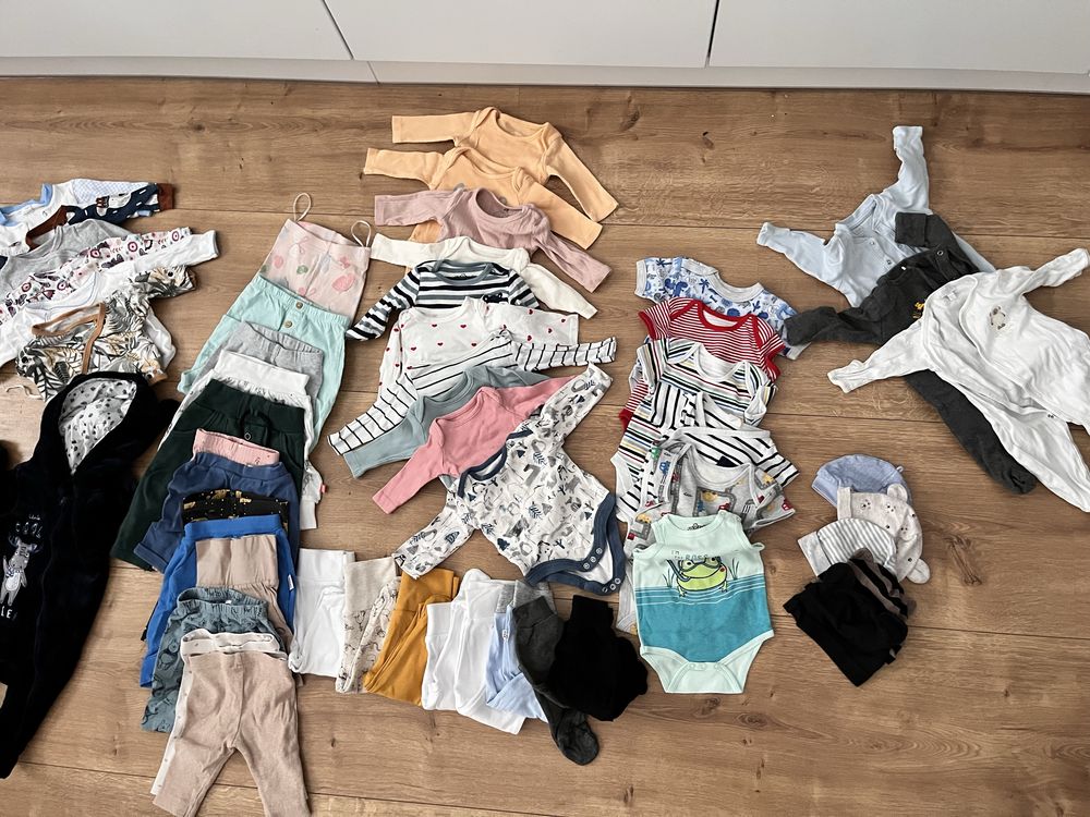 Paka ubran 50 sztuk 56-62 marki SMYK Hm i inne