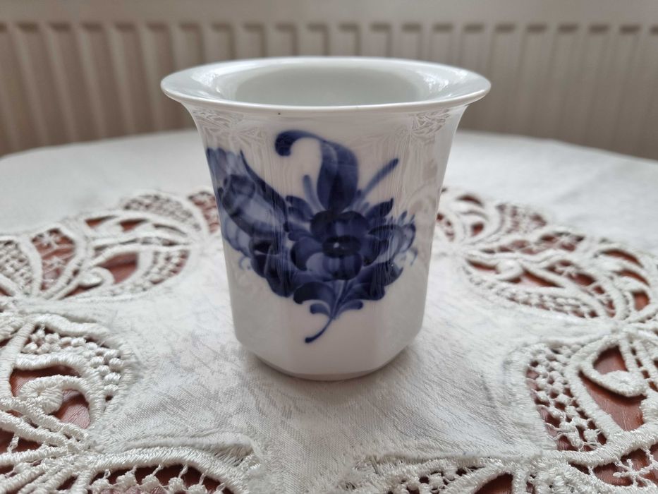 Przedwojenny, ręcznie malowany wazonik Royal Copenhagen, lata 20-30te