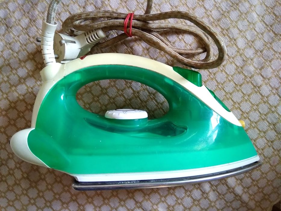 Праска (утюг) Astor