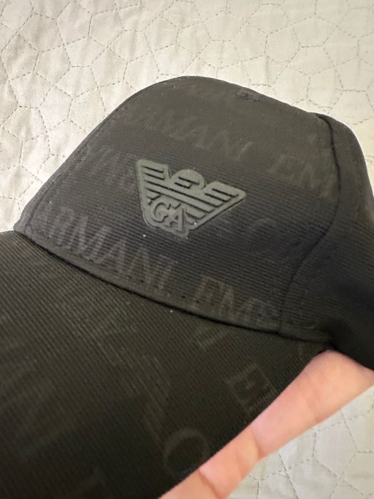 Чорна кепка Armani