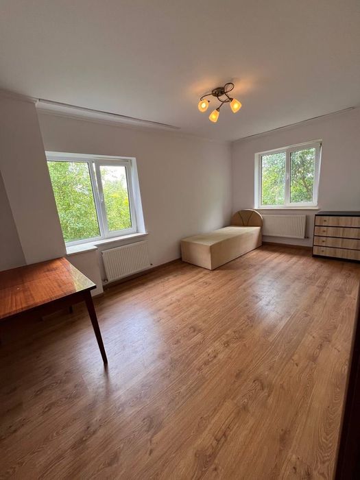 Оренда окремостоячого будинку у с. Солонка ( 3 кімнати)