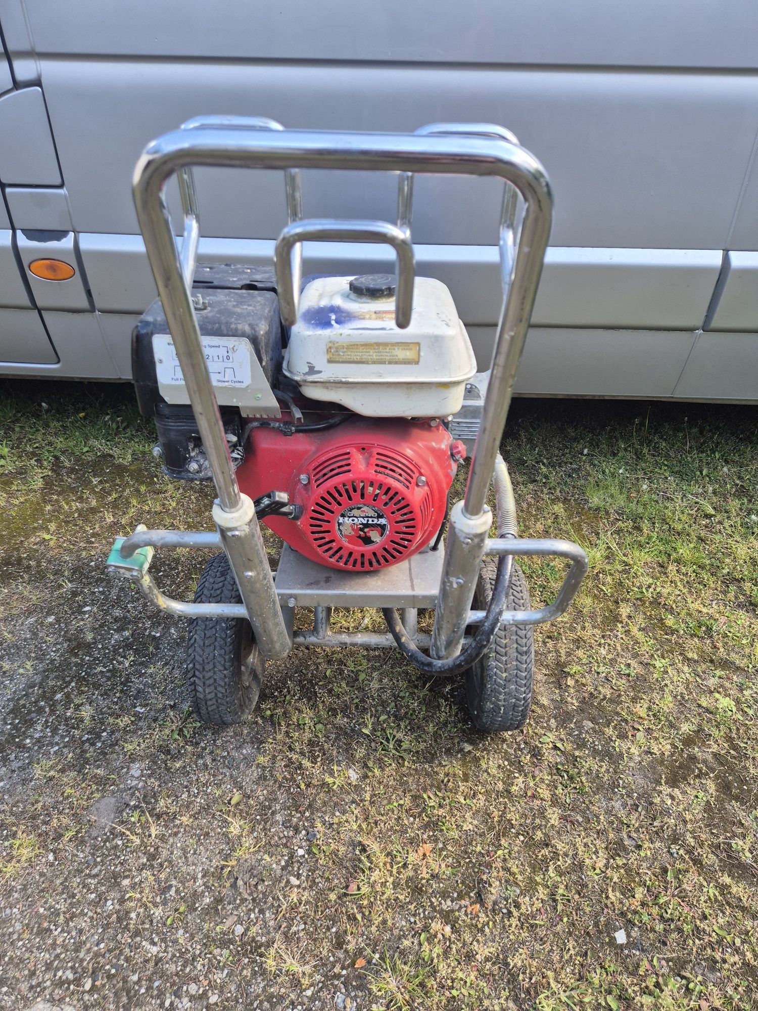 Agregat malarski graco  spalinowy silnik honda