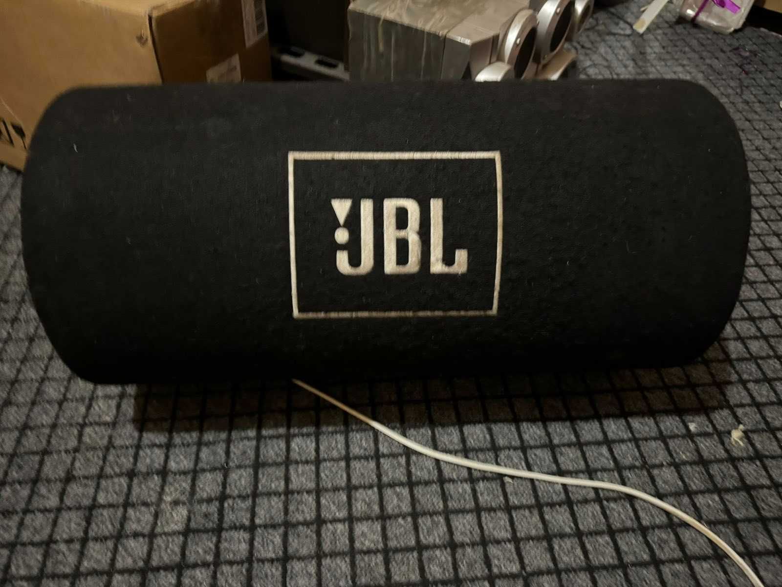 Сабвуфер jbl cs1240t