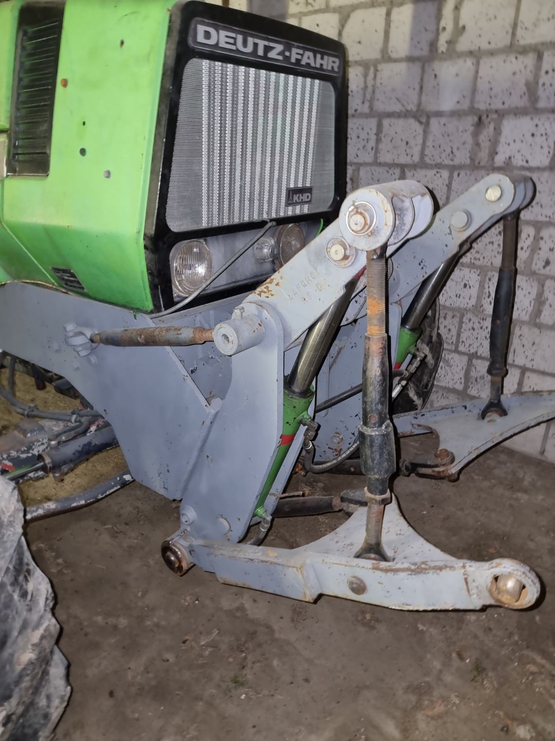 Tuz przedni deutz dx 6
