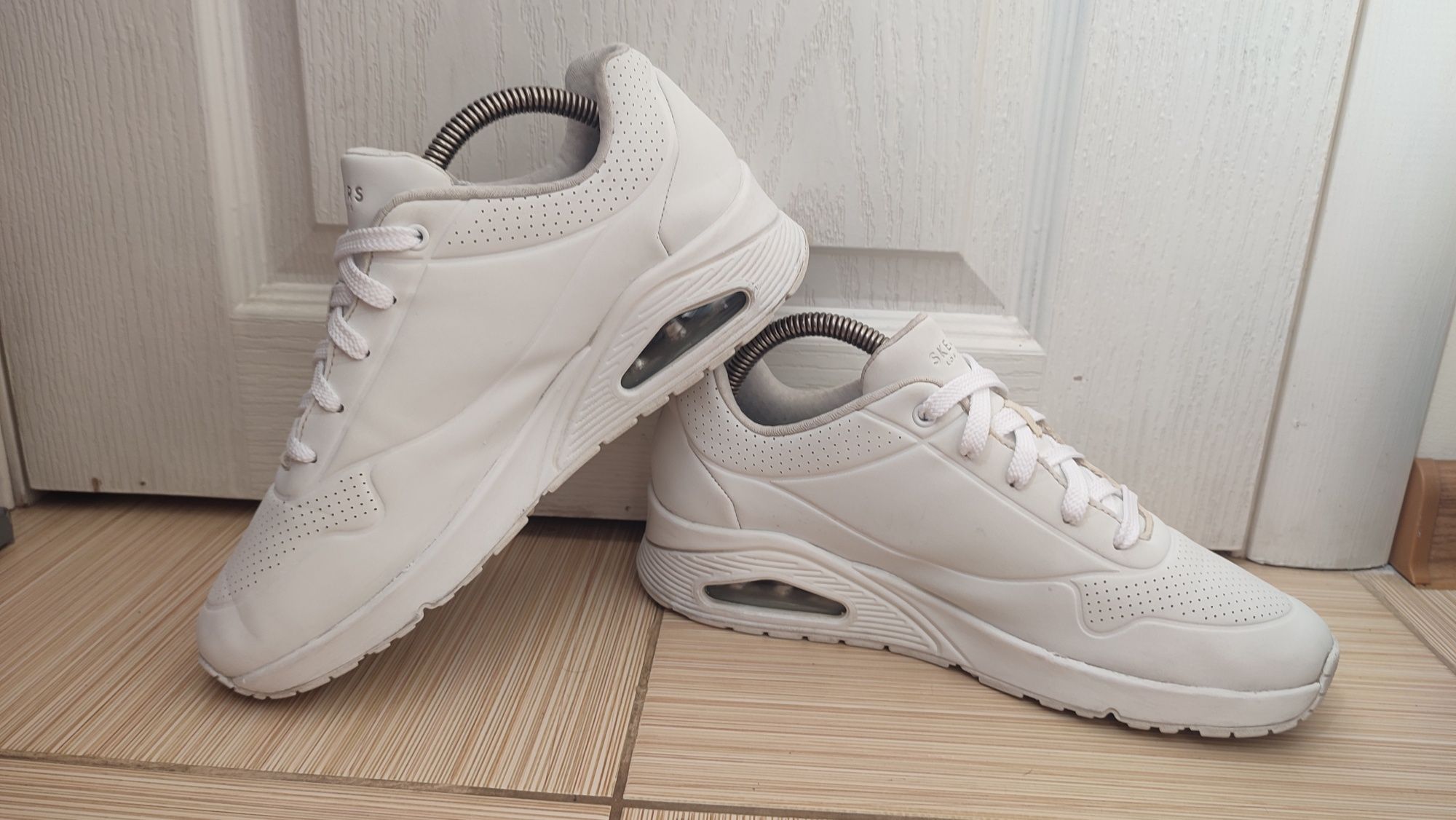 Кросівки SKECHERS LOS ANGELES, 40-42 р., 27 см