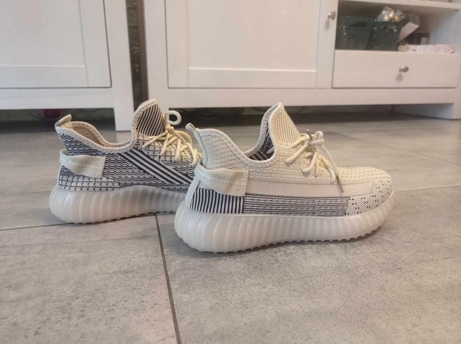 Buty sportowe damskie jak Adidas Yaazy. nowe
