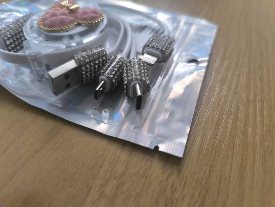 Cabo Carregador USB Minnie Mouse Diamantes