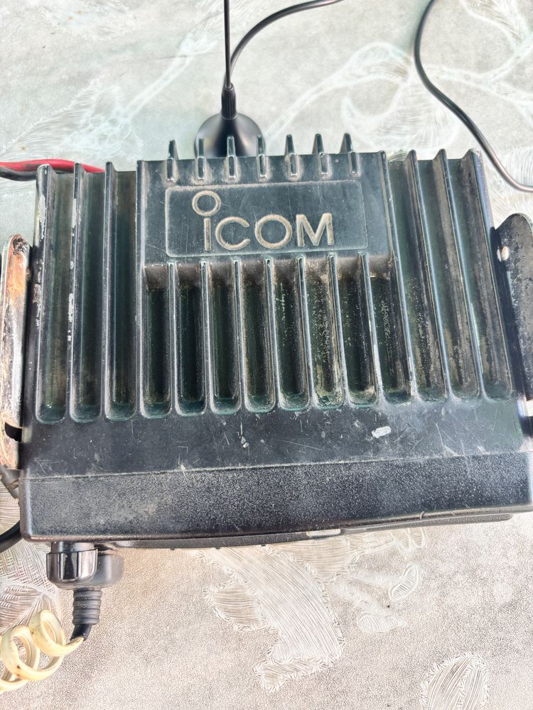 Рация автомобильная  icom f210