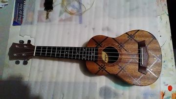 Ukuleles sopranos personalizados