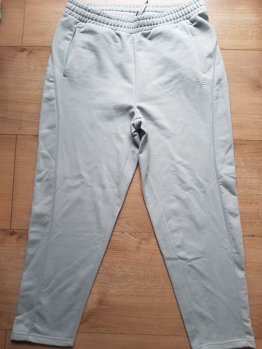 Nowe bawełniane dresy męskie marki  4F Robert Lewandowski rozmiar 2XL