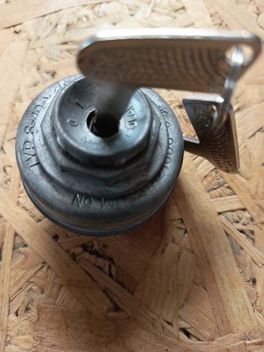 Stacyjka do ciężarówki i autobusu PRL