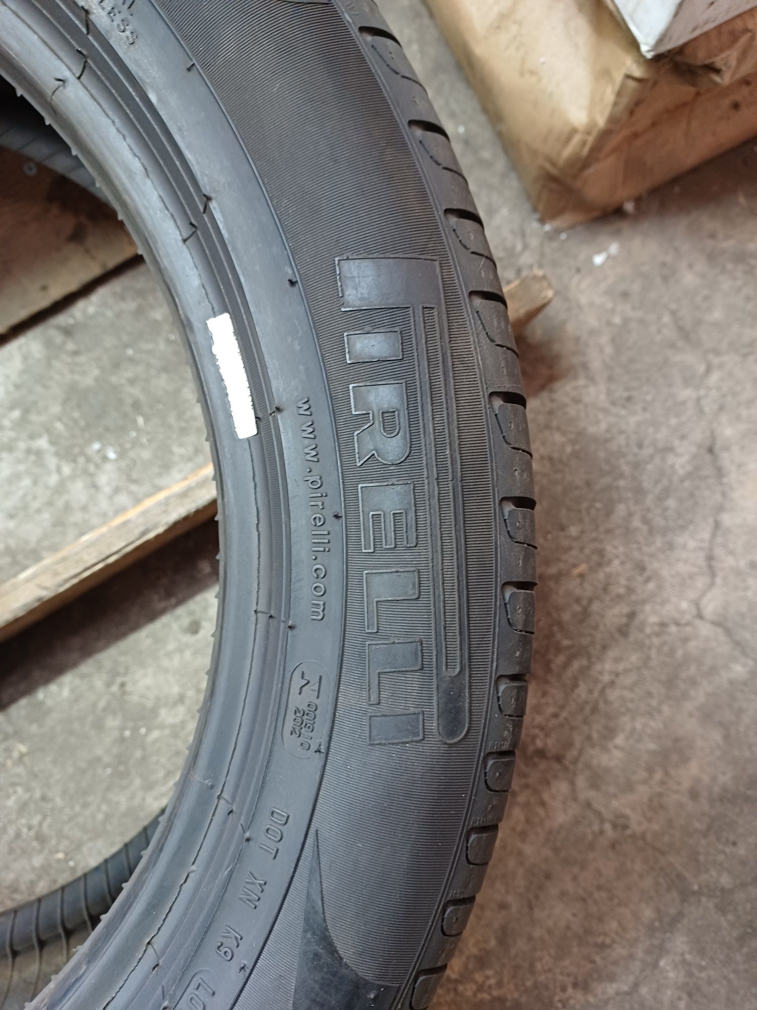 Opony letnie Pirelli 235/50/18