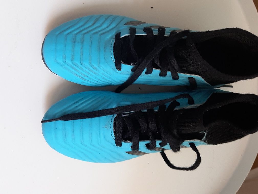 Chuteiras Nike Predator azuis 35