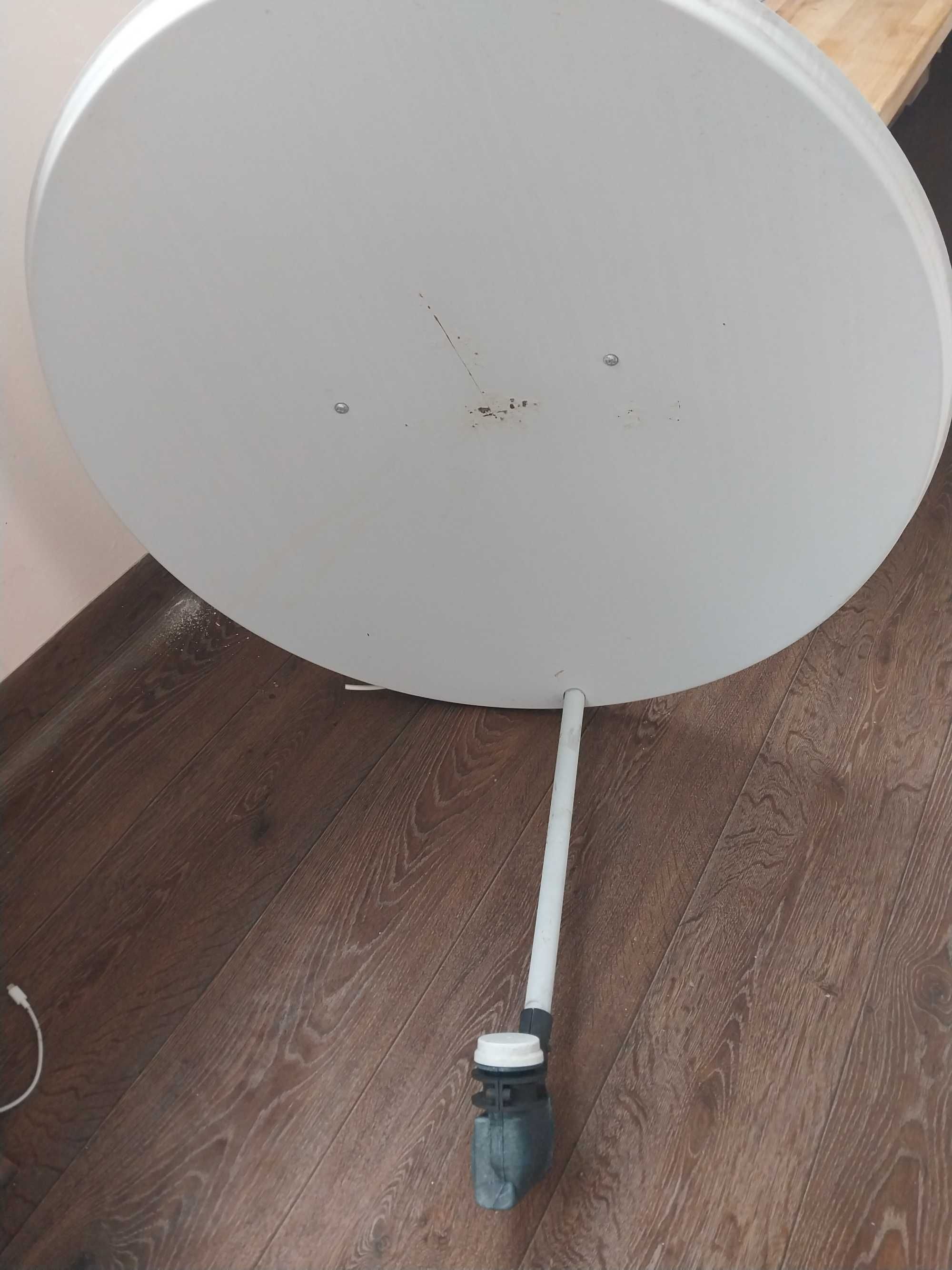 Продається Супутникова антена з головкою