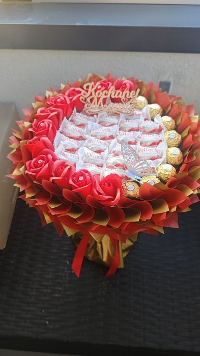 Bukiet jadalny z Rafaello i Ferrero Roscher