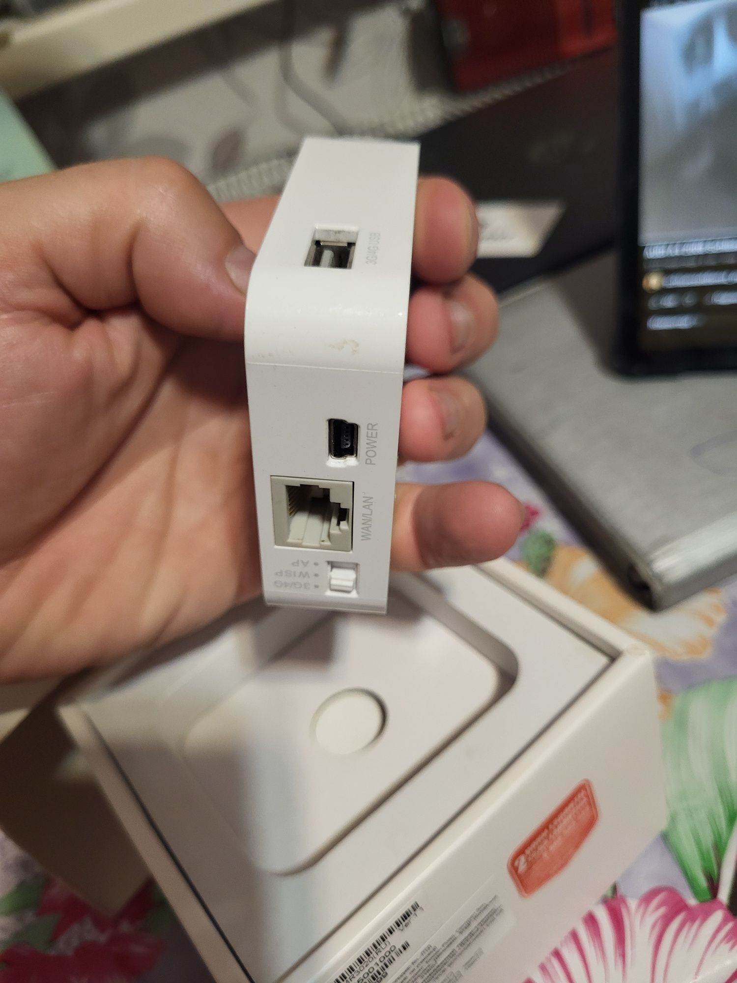 Продам роутер TP link 3020