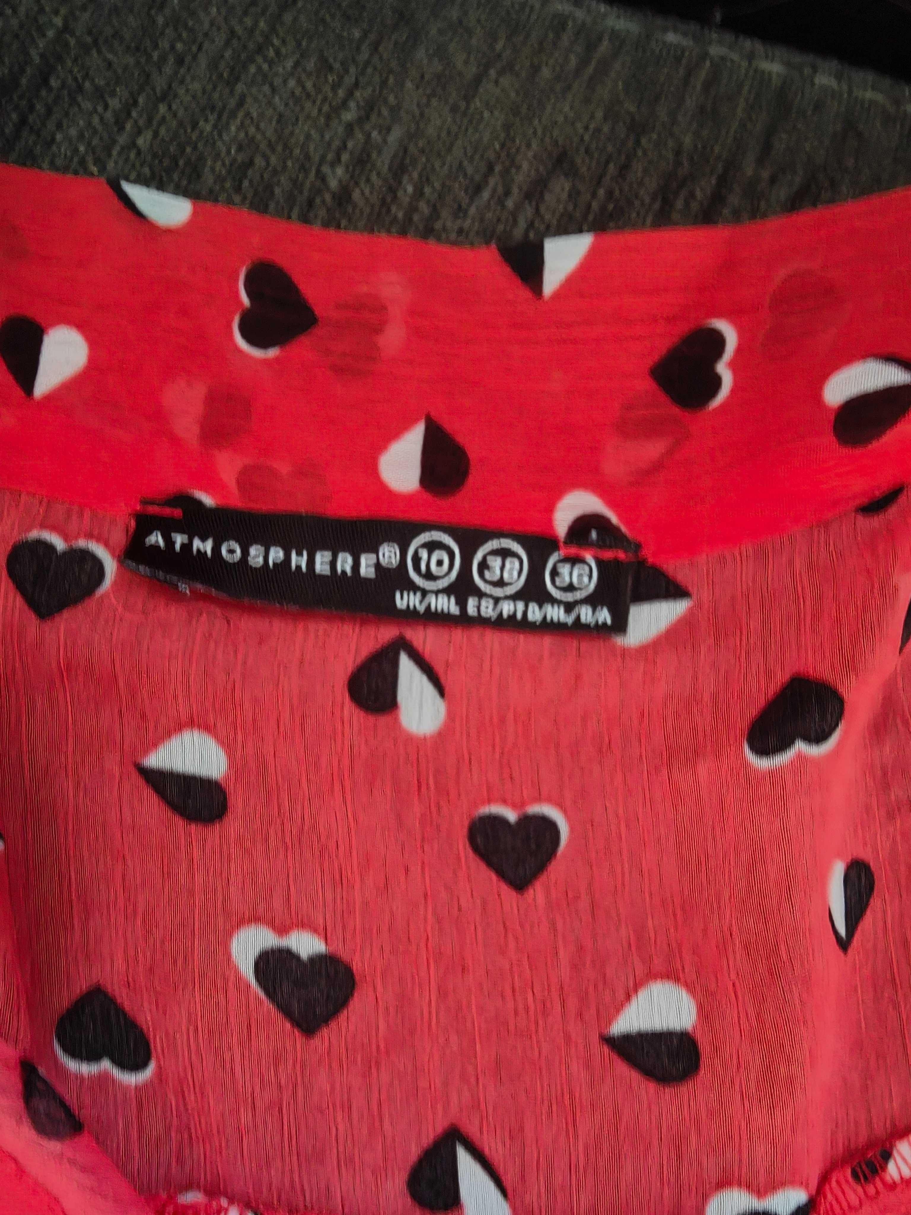 Top vermelho com corações