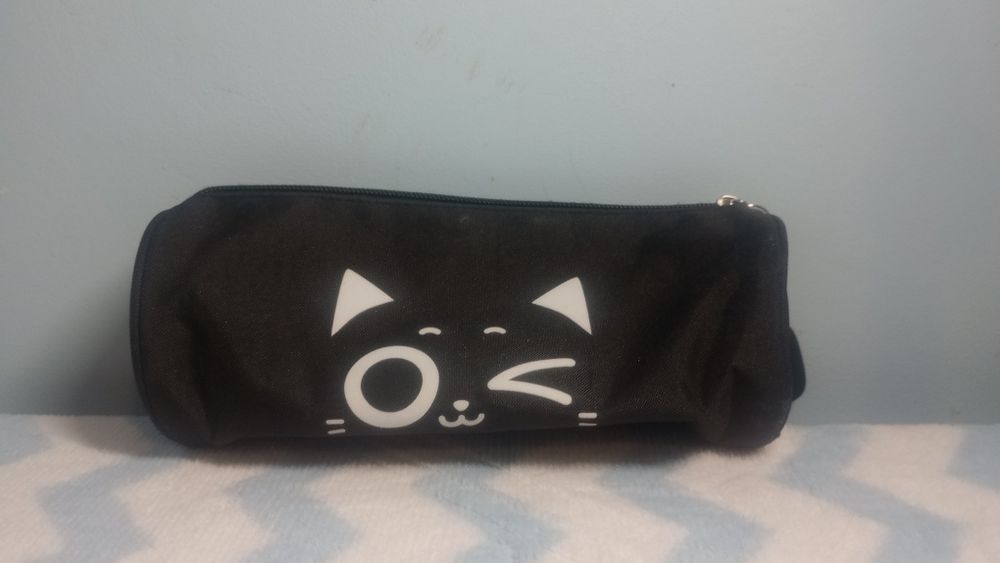 Limitowana edycja piórnik do szkoły z Kerfusiem