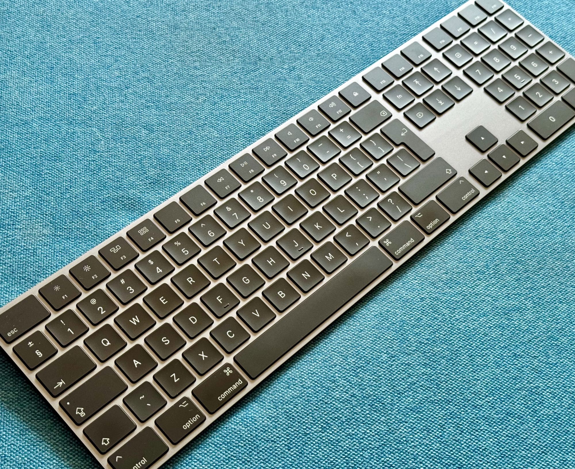 Klawiatura Apple Magic Keyboard czarna/space gray iMac Pro