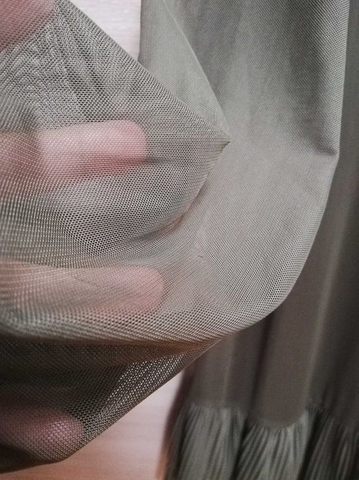 Piękna sukienka tiul, plis marki Mohito rozm.XL