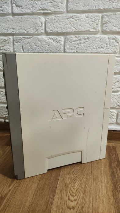 Джерело безперебійного живлення APC Back-UPS RS1500