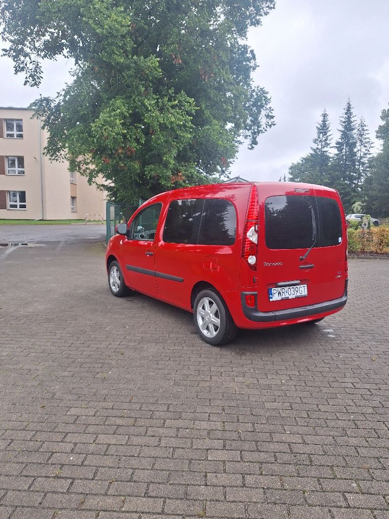 Renault kangoo 2013 1.6  benzyna zarejestrowany
